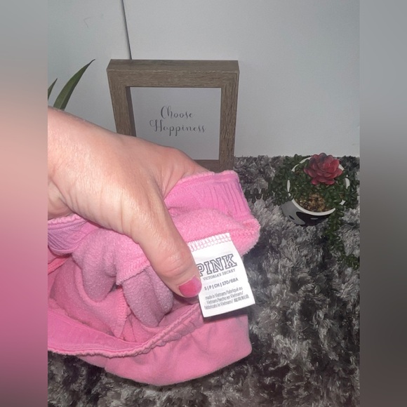 Victoria’s Secret PINK short and tank top matching set - Picture 5 of 5